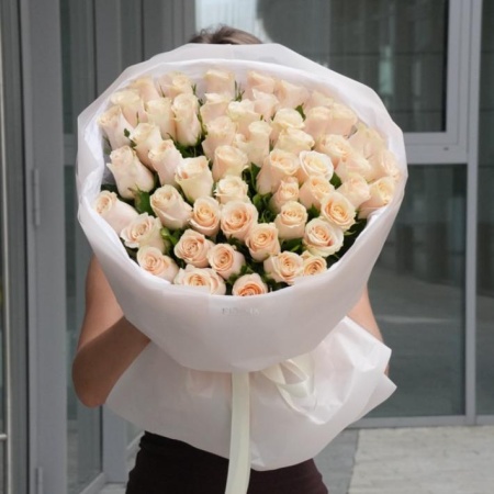  Нежный монобукет из роз 329